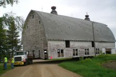 BarnMove001